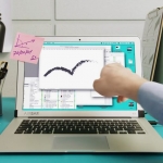 MacBook Air cũ có thể dùng màn hình cảm ứng với AirBar