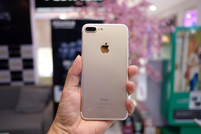 iPhone 7 hàng nhái