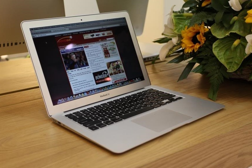 chọn mua Macbook cũ uy tín giá rẻ