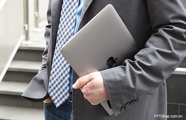 Macbook Pro cũ chính hãng