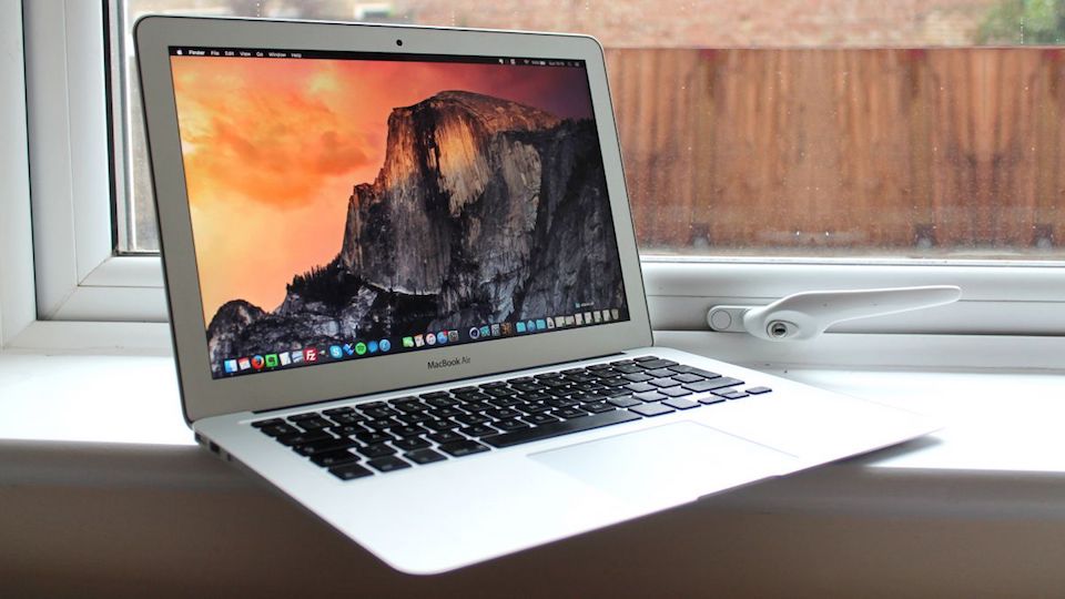 Macbook Pro cũ chính hãng