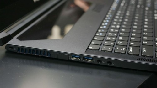 Macbook Pro TouchBar cũ