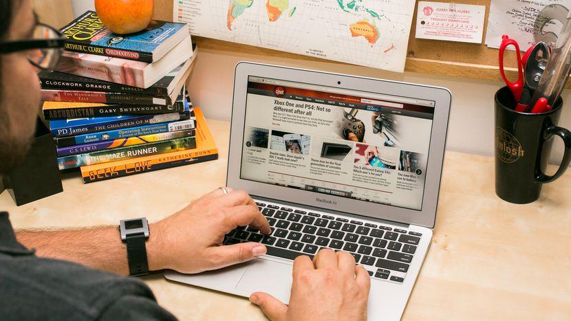 macbook air 11 inch cũ chính hãng