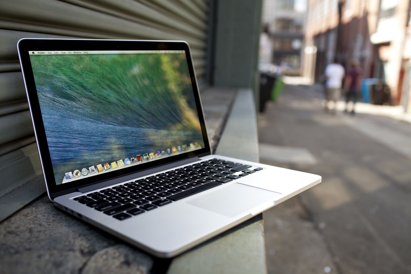 Macbook-Retina-cu-gia-tot