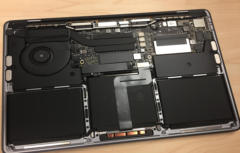 ban-macbook-cu