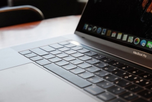 Apple sắp ra mắt một chiếc MacBook siêu mỏng, siêu nhẹ, sử dụng chip Intel thế hệ thứ 8