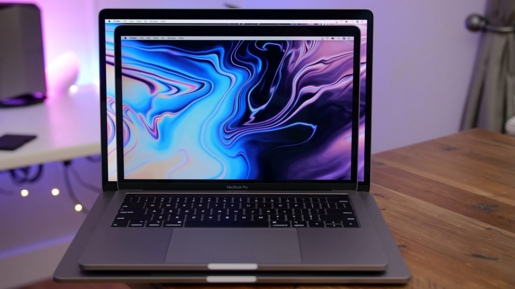 Apple đang sử dụng phần mềm độc quyền trong việc sửa chữa Macbook Pro và iMac