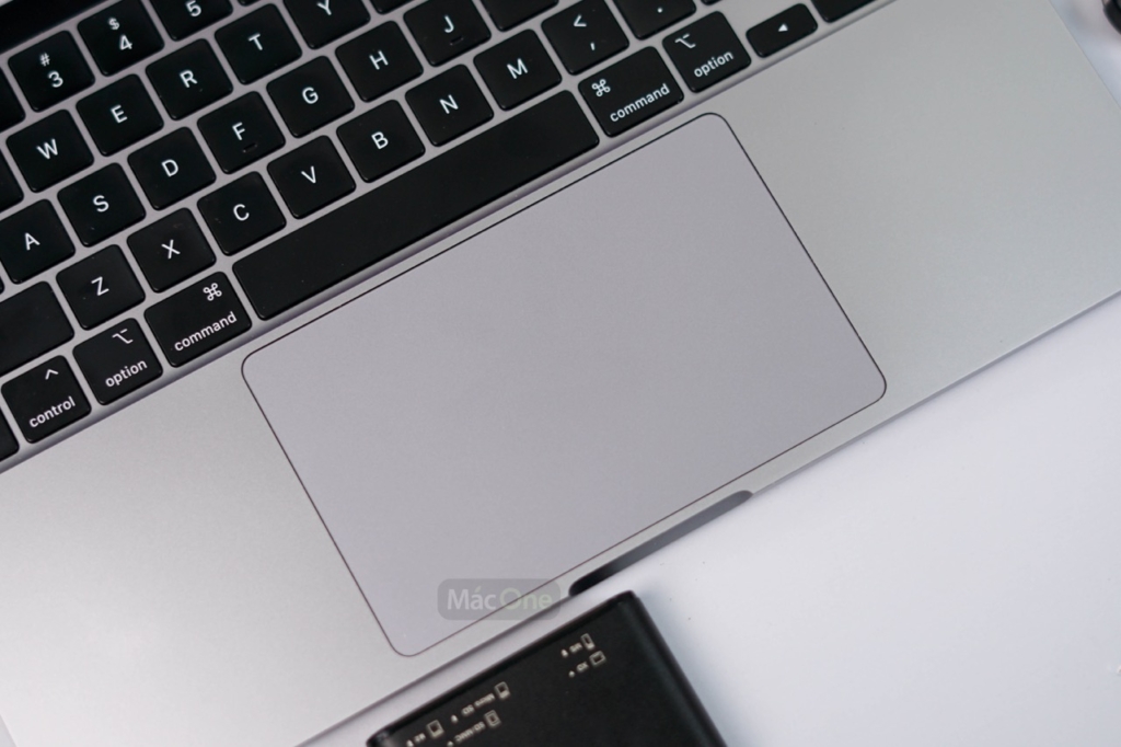 MacBook Pro 2022 13 inch Apple M2 8GB RAM 512GB SSD – Like New - ảnh 5