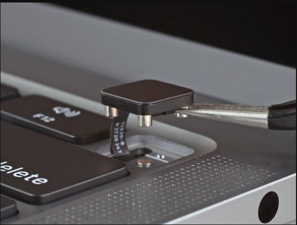 Làm sạch cảm biến Touch ID