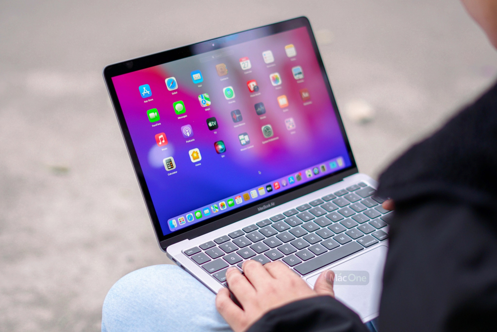 Bàn phím thế hệ mới vượt trội - MacBook Air 2020 vs MacBook Air 2019